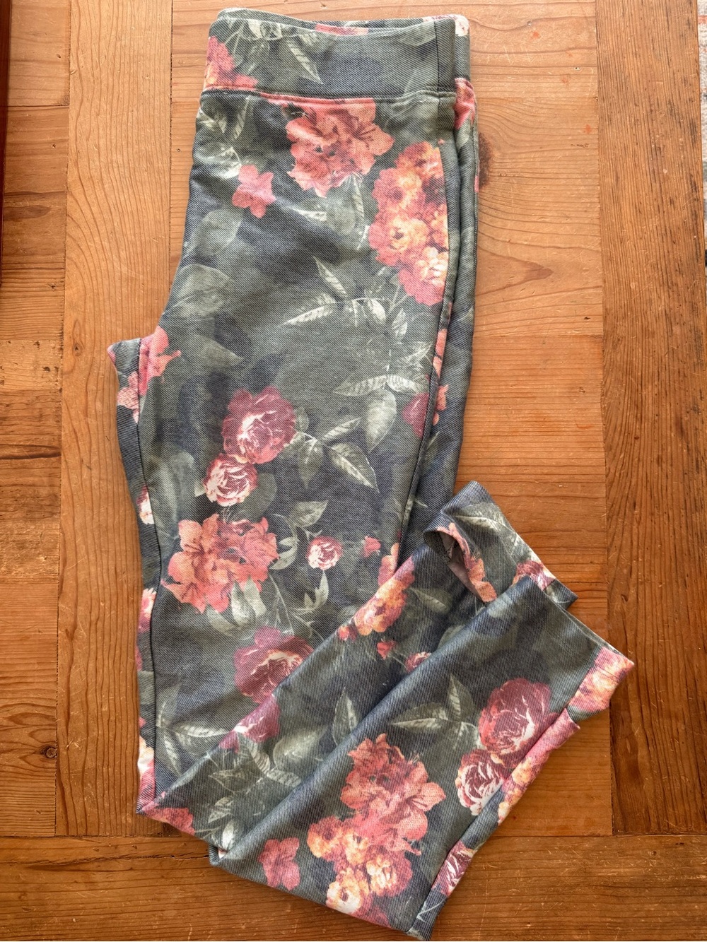 Joe Boxer Floral Leggings in Green, Pink and Orange